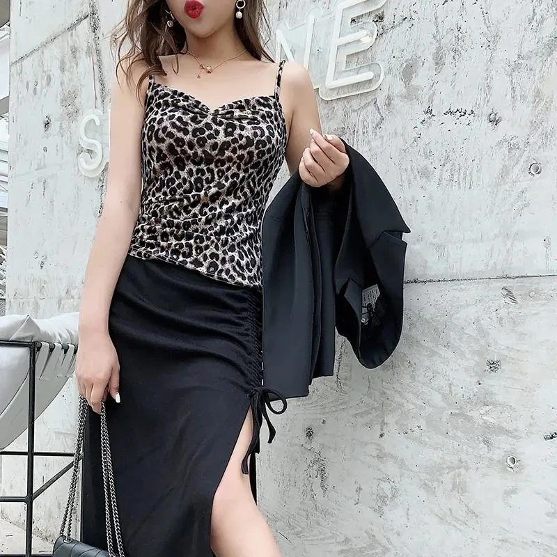 Ladies Leopard Camisole 2022 Summer Sexy Fashion Tops Cotton Short Sleeves Vintage High Quality Ladies Tank Tops
Ladies Leopard Camisole 2022 Summer Sexy Fashion Tops Cotton Short Sleeves Vintage High Quality Ladies Tank Tops
