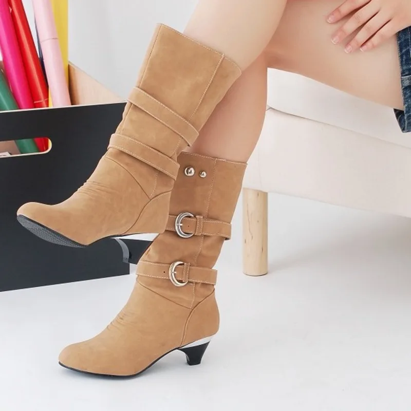 Vintage Mid-calf Cowboy Boots Winter Warm Fur Round Toe Low Heel Fashion Short Boot Casual PU Leather Buckle Slip On Women Shoes
Vintage Mid-calf Cowboy Boots Winter Warm Fur Round Toe Low Heel Fashion Short Boot Casual PU Leather Buckle Slip On Women Shoes