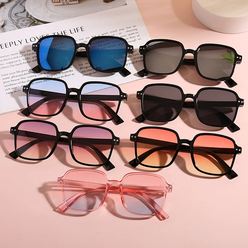 Kids Girls Boys Sunglasses Lightweight Square Frame Toddler Sun Protection Sunglasses for Beach Holiday
Kids Girls Boys Sunglasses Lightweight Square Frame Toddler Sun Protection Sunglasses for Beach Holiday