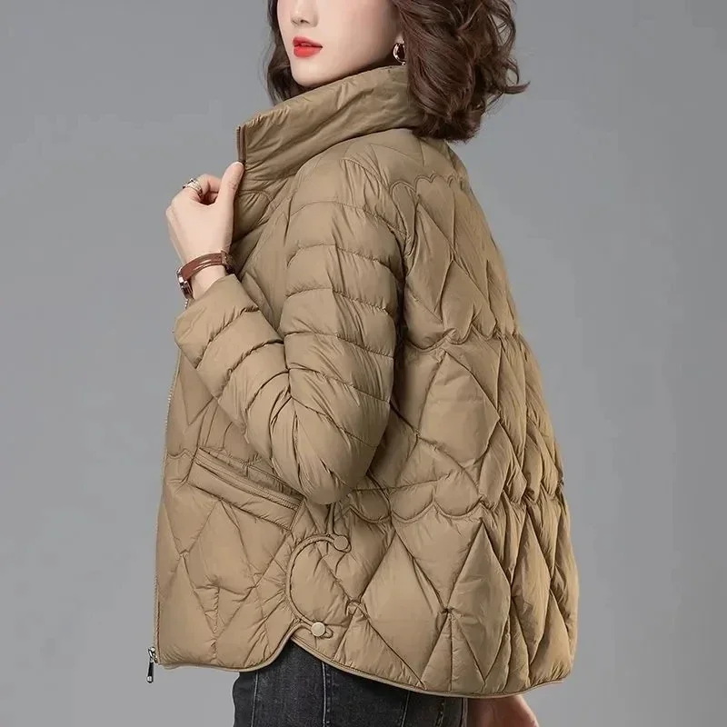 Lightweight Women Coats 2023 New Autumn Winter Middle-aged Down Cotton Jacket Short Cotton Clothes Female Zipper Outerwear
Lightweight Women Coats 2023 New Autumn Winter Middle-aged Down Cotton Jacket Short Cotton Clothes Female Zipper Outerwear