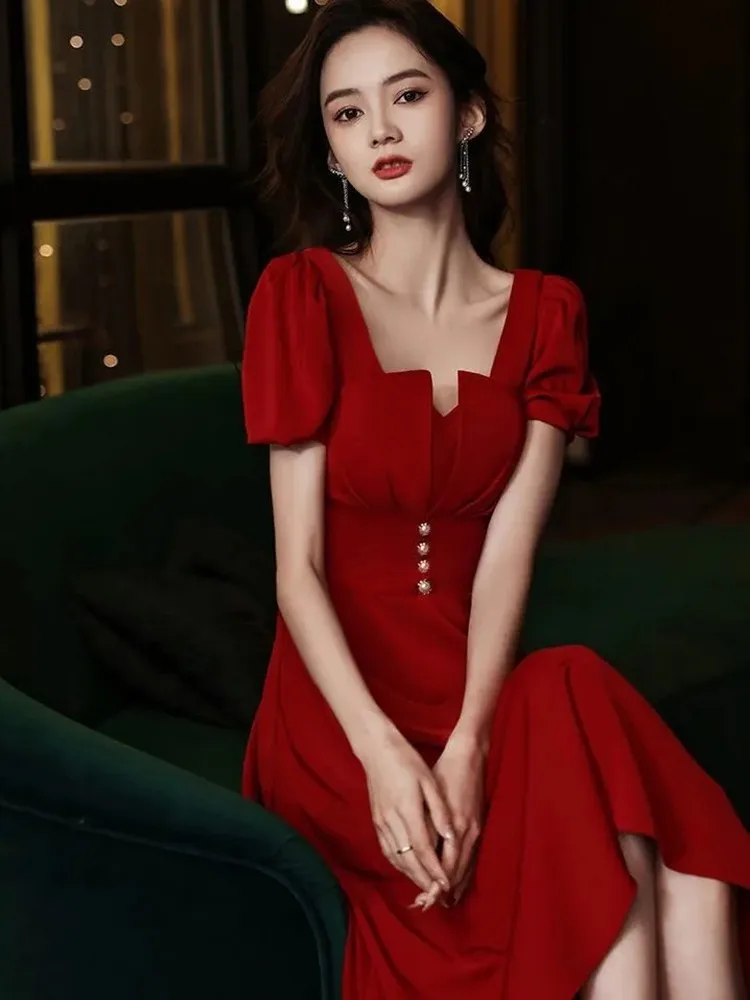 S-XXL New Korean Fashion Evening Dress Women Elegant Office Ladies Dresses Button Ornament Short Sleeve Red Folds Long Vestidos
S-XXL New Korean Fashion Evening Dress Women Elegant Office Ladies Dresses Button Ornament Short Sleeve Red Folds Long Vestidos