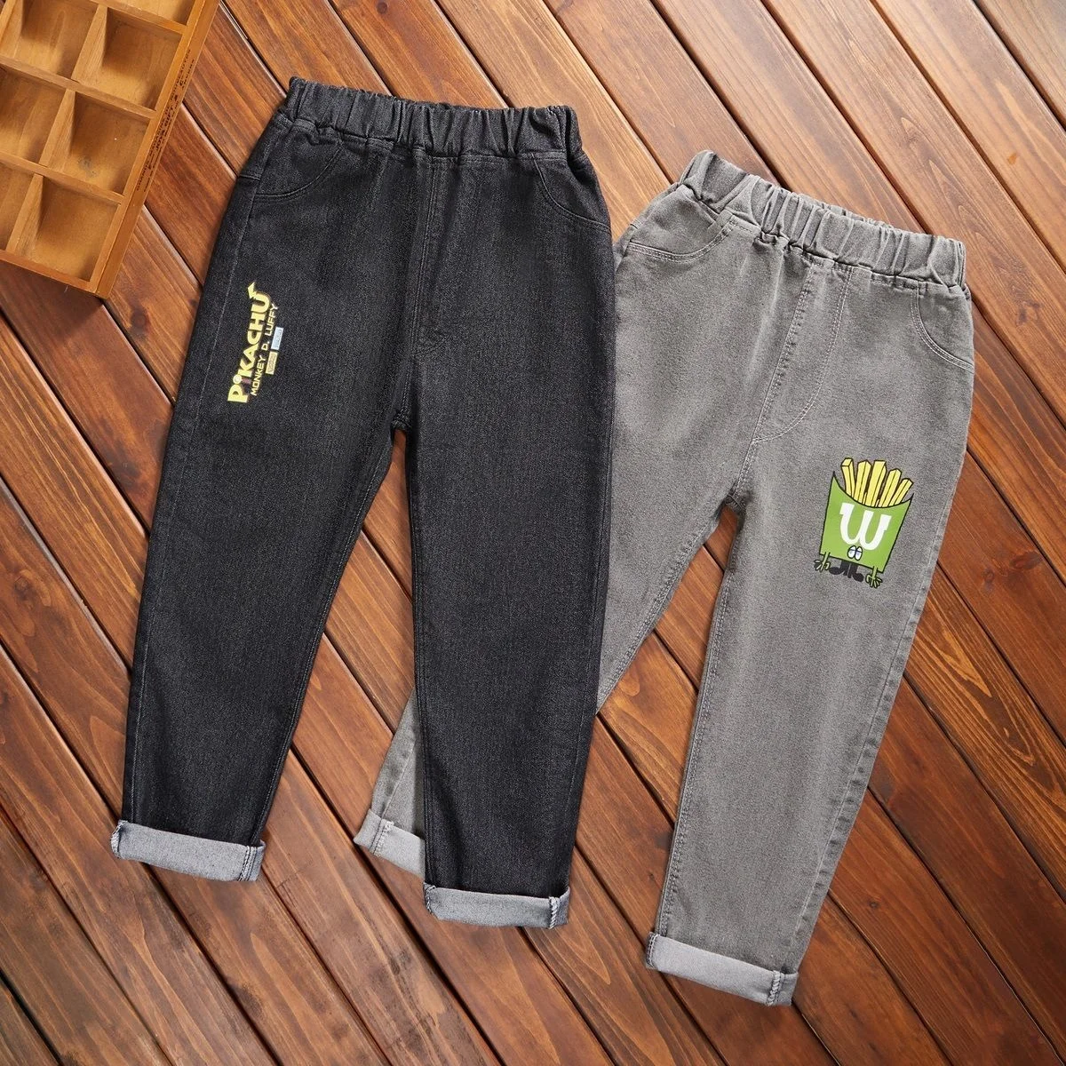 Boys' Jeans Spring and Autumn 2023 New Wear Pants Children's Mid size Big Boys' Loose Korean kids Fashion Pants
Boys' Jeans Spring and Autumn 2023 New Wear Pants Children's Mid size Big Boys' Loose Korean kids Fashion Pants