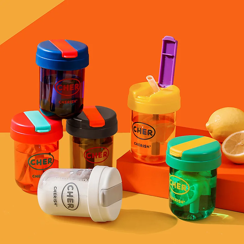 Coffee Cup With Lid and Straw Plastic Men's and Women's Water Cup Summer Fashion Sealed Outdoor Portable Children's Water Cup
Coffee Cup With Lid and Straw Plastic Men's and Women's Water Cup Summer Fashion Sealed Outdoor Portable Children's Water Cup