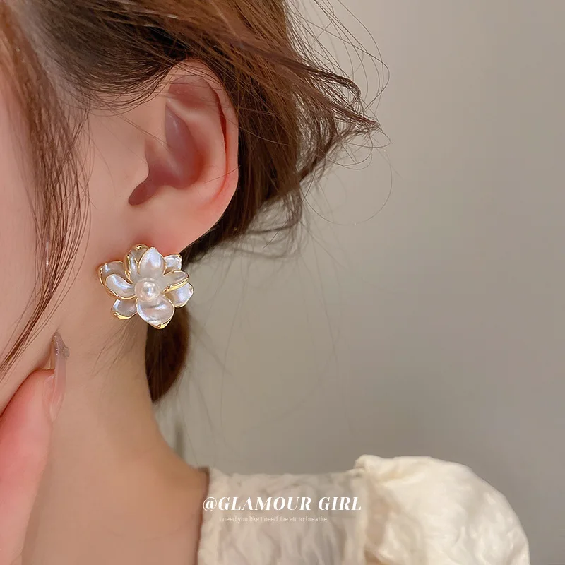 Silver Needle French Pearl Flower Earrings Spring Small Fresh Sweet Design Sense Fashion Versatile Temperament
Silver Needle French Pearl Flower Earrings Spring Small Fresh Sweet Design Sense Fashion Versatile Temperament