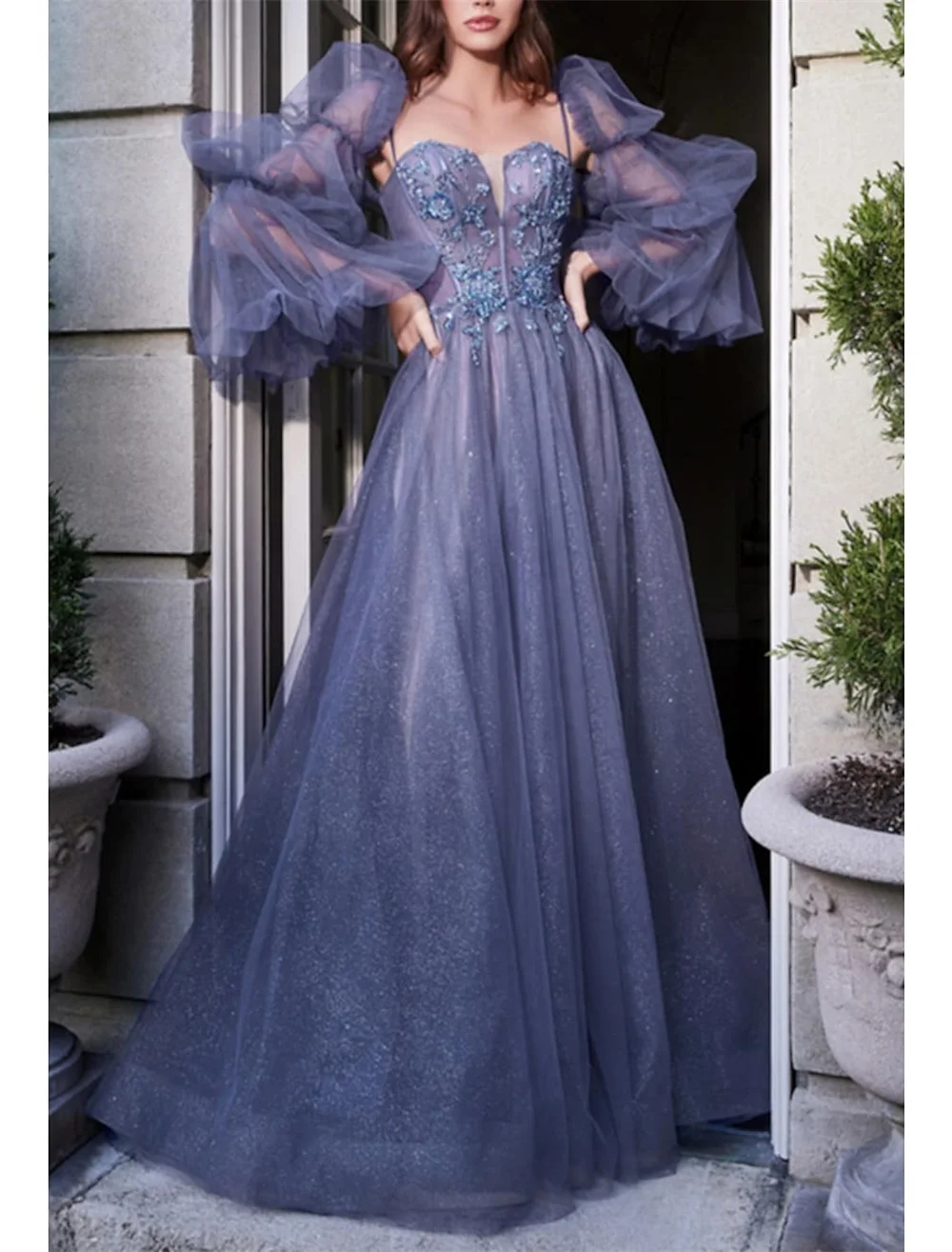 Two Piece A-Line Glittering Fairy Prom Birthday Dress Sweetheart Neckline Long Sleeve Floor Length Tulle with Sequin Appliques
Two Piece A-Line Glittering Fairy Prom Birthday Dress Sweetheart Neckline Long Sleeve Floor Length Tulle with Sequin Appliques