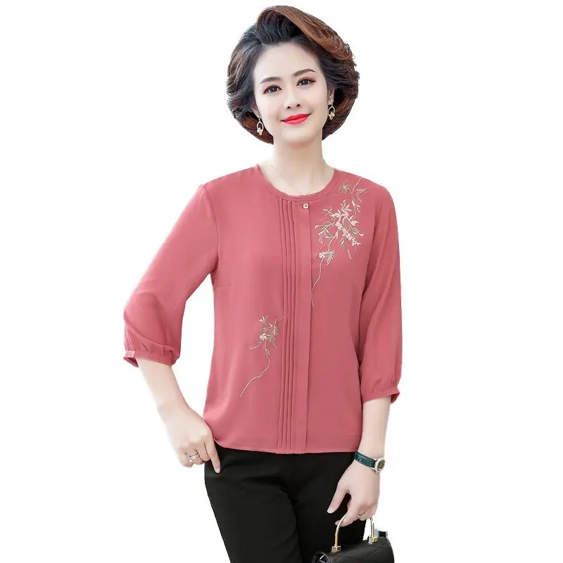 Embroidery Blouses Shirts Women Summer Pullover Short Sleeve Tops O-Neck Casual Loose Middle Aged Mother Clothes oversized 5XL
Embroidery Blouses Shirts Women Summer Pullover Short Sleeve Tops O-Neck Casual Loose Middle Aged Mother Clothes oversized 5XL