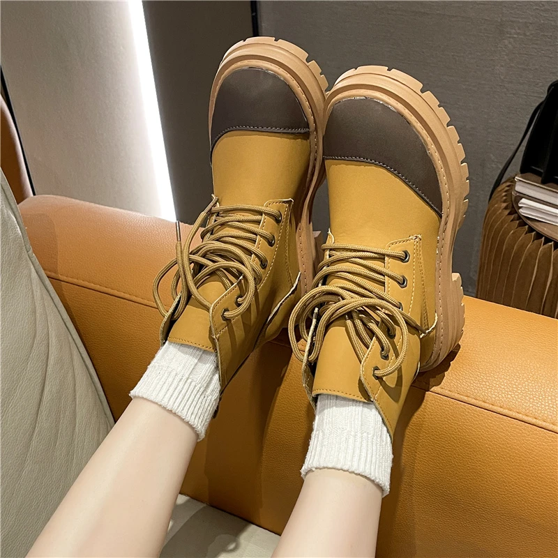 Ботильоны женские на массивной платформе и каблуке, короткие ботинки, повседневная обувь на шнуровке на плоской подошве, новинка 2022, легкая ...
Ботильоны женские на массивной платформе и каблуке, короткие ботинки, повседневная обувь на шнуровке на плоской подошве, новинка 2022, легкая ...