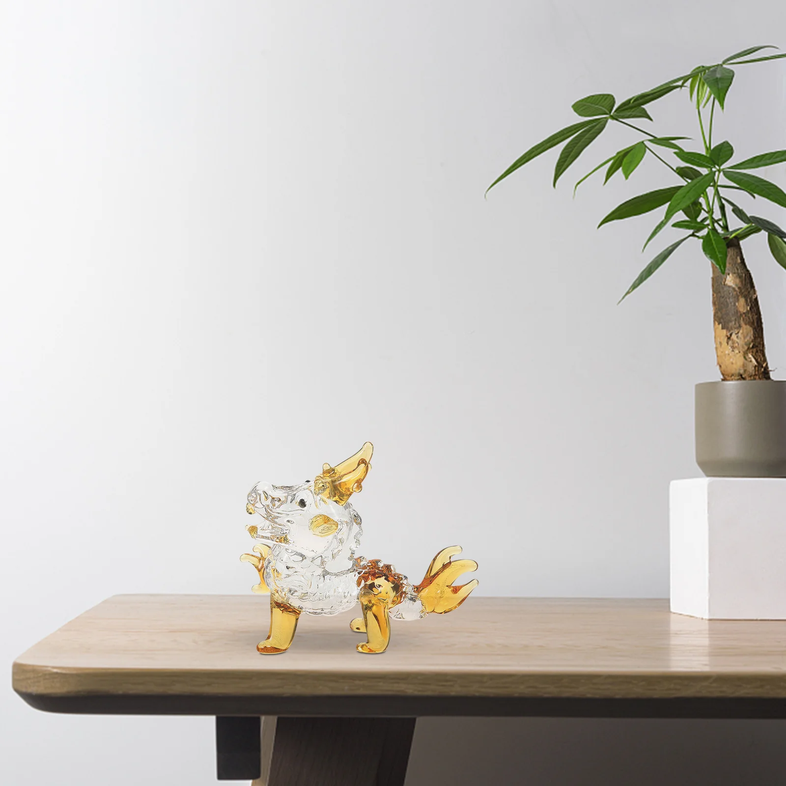 Crystal Dragon Figurine Year of the Dragon Clear Dragon Decor Cabinet Zodiac Dragon Adorn
Crystal Dragon Figurine Year of the Dragon Clear Dragon Decor Cabinet Zodiac Dragon Adorn