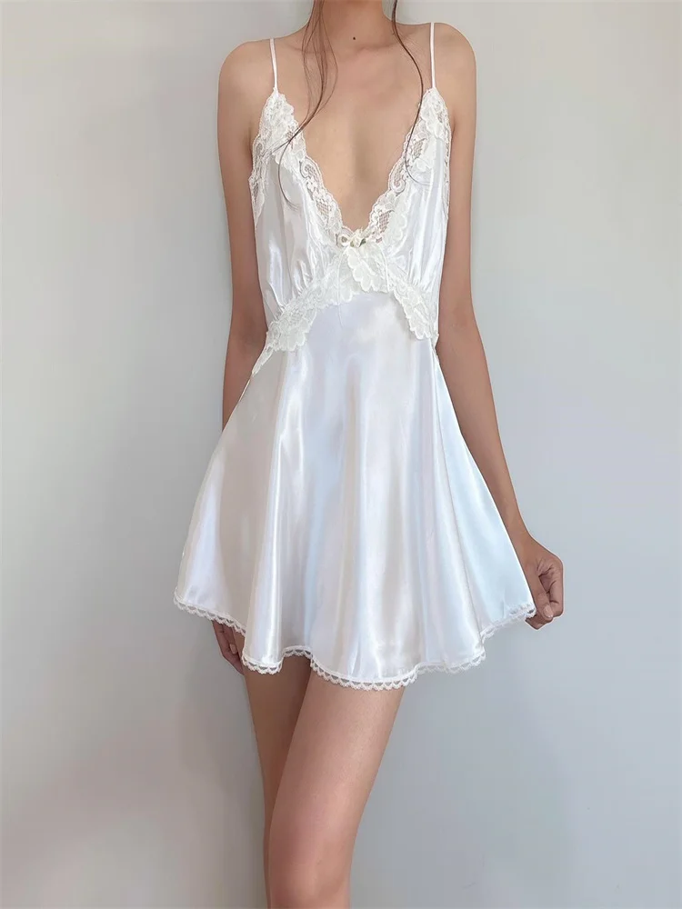 Women Lace Patchwork Mini Dress Sexy V-neck Sleeping Dress Solid Color Sleveless Backless A-line Sundress E-Girl Y2K Streetwear
Women Lace Patchwork Mini Dress Sexy V-neck Sleeping Dress Solid Color Sleveless Backless A-line Sundress E-Girl Y2K Streetwear