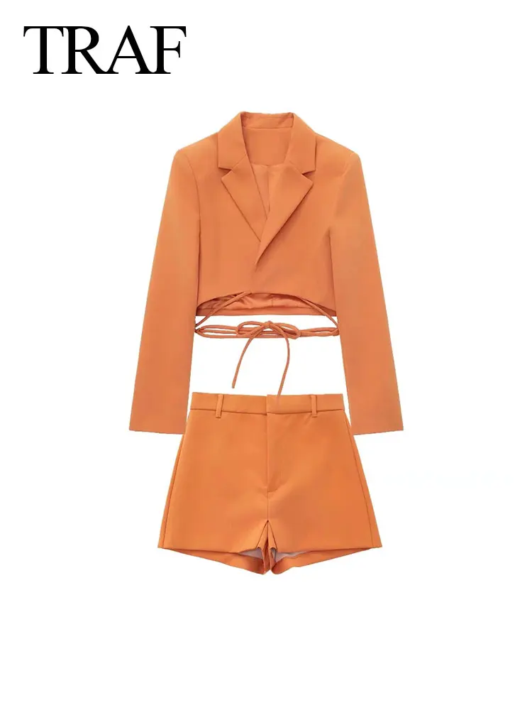 Костюм TRAF женский из 2 предметов, модный однотонный пиджак на шнуровке и шорты с завышенной талией, элегантный офисный Повседневный пикантн... 
Костюм TRAF женский из 2 предметов, модный однотонный пиджак на шнуровке и шорты с завышенной талией, элегантный офисный Повседневный пикантн...