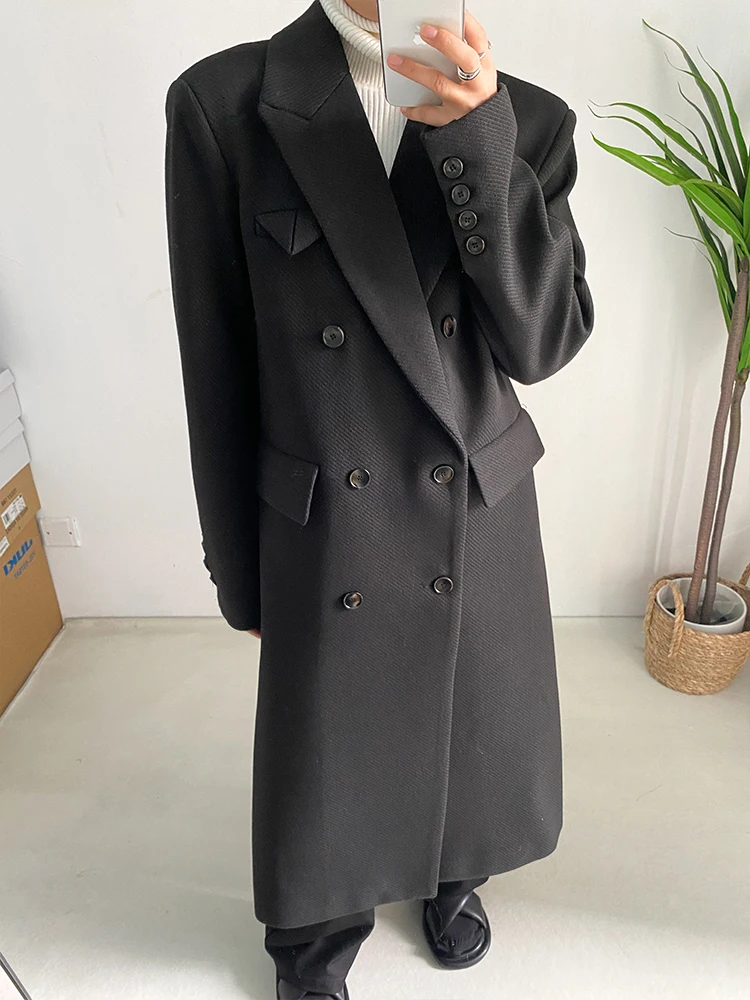 SuperAen Korean Niche Tweed Long Coat Loose Casual Thick Padded Shoulder Fashion Oversize Woolen Coat for Women
SuperAen Korean Niche Tweed Long Coat Loose Casual Thick Padded Shoulder Fashion Oversize Woolen Coat for Women