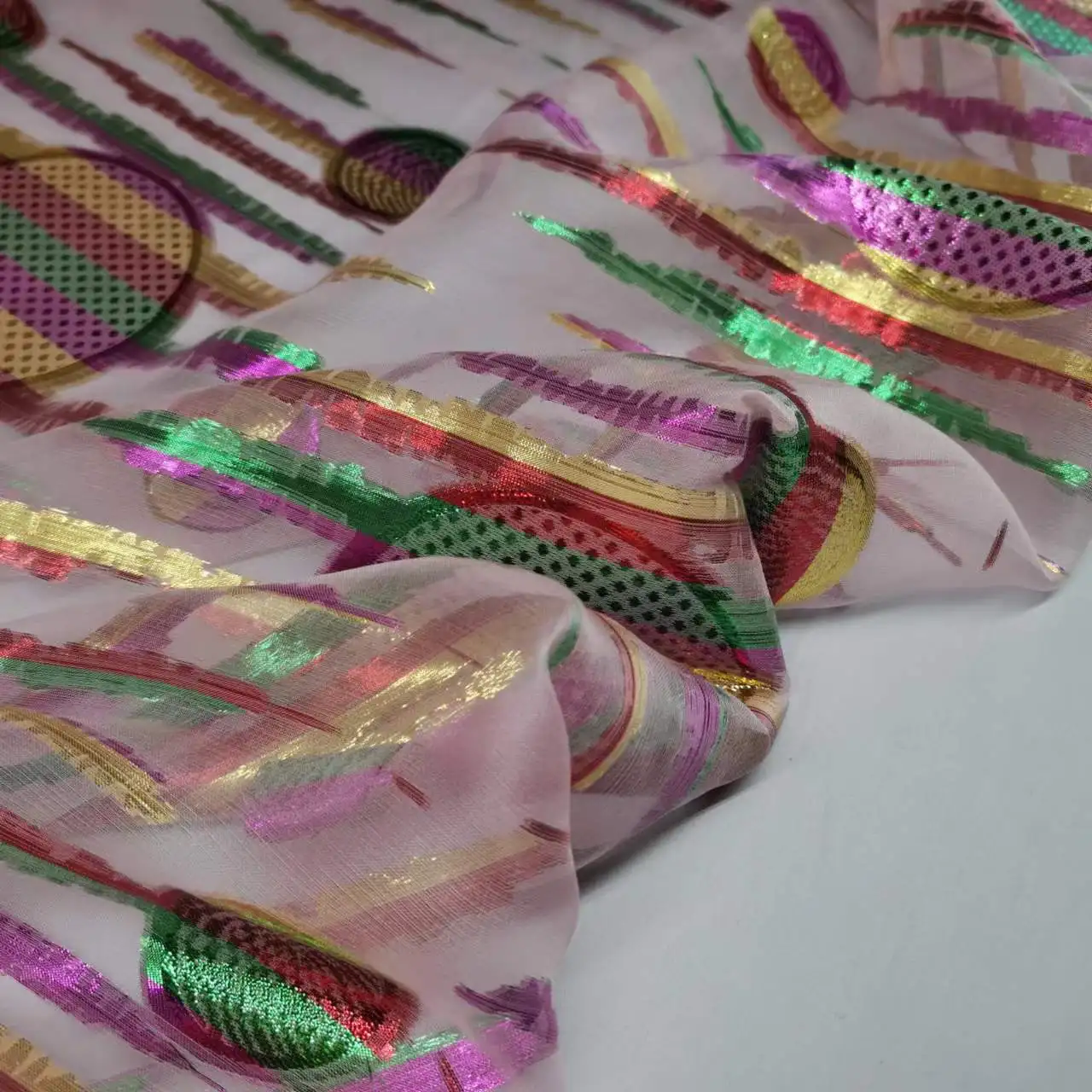 Big Deal Pink Metallic Lurex Mulberry Silk Somali Dirac Jacquard Silk With Saree Dress Tissue 
Big Deal Pink Metallic Lurex Mulberry Silk Somali Dirac Jacquard Silk With Saree Dress Tissue