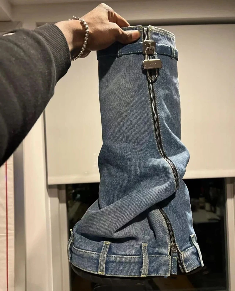 New Jeans Lock Shark Boots Cowgirls Zipper Thick Soles Knee High Boots Cow Girls Platform Round Toe Slip-on Runway Party Shoes
New Jeans Lock Shark Boots Cowgirls Zipper Thick Soles Knee High Boots Cow Girls Platform Round Toe Slip-on Runway Party Shoes