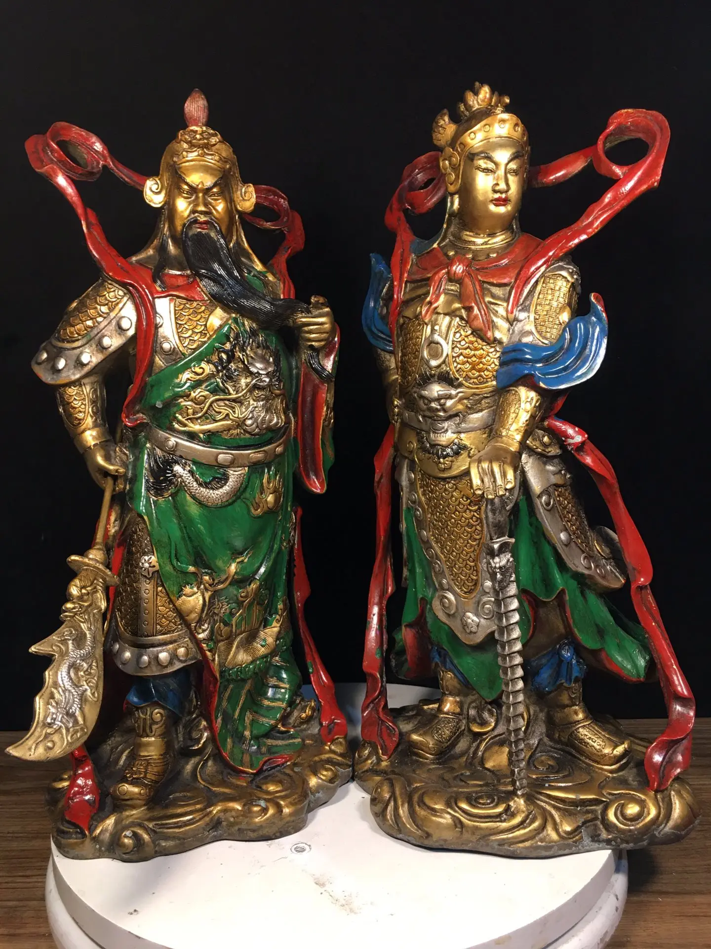 16"Tibet Temple Collection Old Bronze Painted Guan Yu Veda Door God Guardian God A set Worship Hall Town house Exorcism
16"Tibet Temple Collection Old Bronze Painted Guan Yu Veda Door God Guardian God A set Worship Hall Town house Exorcism