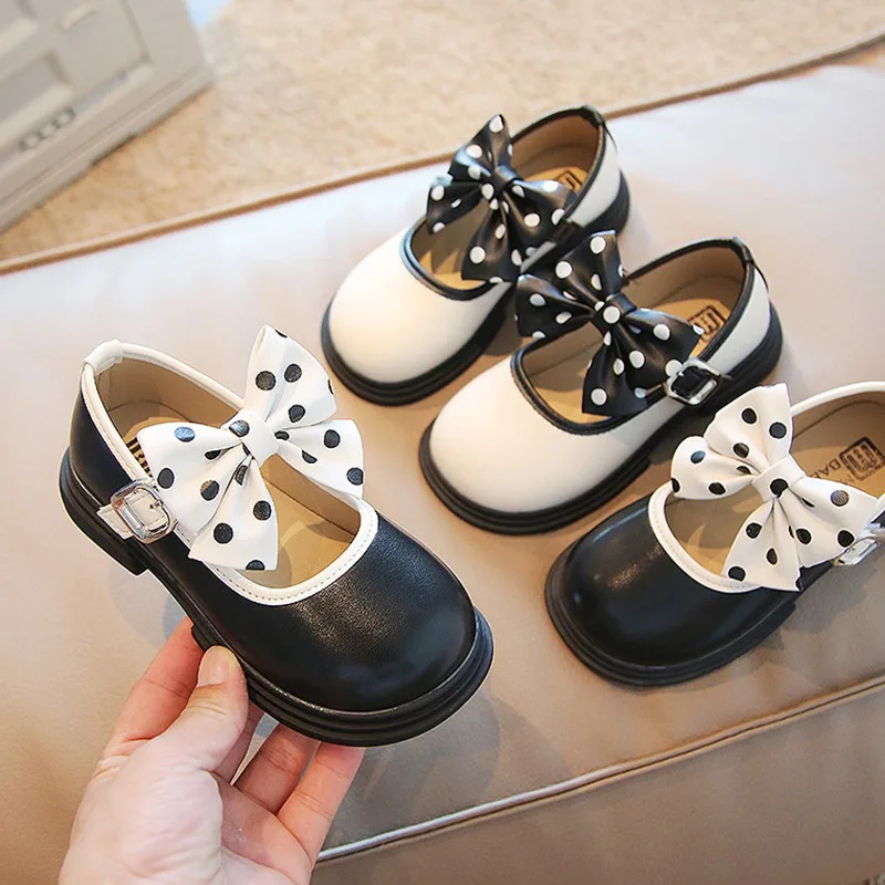 Kids Fashion Leather Shoes Autumn New Girls Princess Flats Shoes Butterfly-knot Shoe Children Retro Single Shoes
Kids Fashion Leather Shoes Autumn New Girls Princess Flats Shoes Butterfly-knot Shoe Children Retro Single Shoes