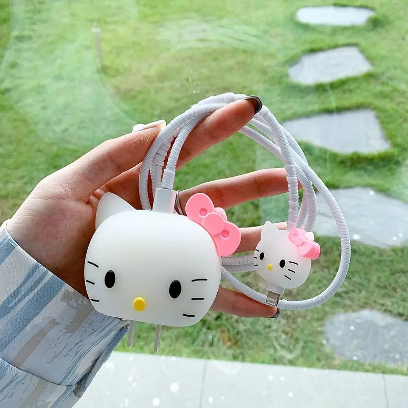 Sanrio Kawaii Anime Hello Kitty Apple 20W Fast Charge Cable Cute Cartoon Kuromi Protective Cover Data Cable Toys for Girls
Sanrio Kawaii Anime Hello Kitty Apple 20W Fast Charge Cable Cute Cartoon Kuromi Protective Cover Data Cable Toys for Girls