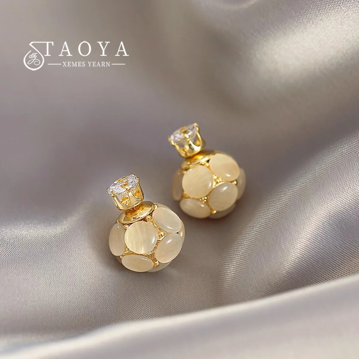 New Design Sense Classic Front and Back Hanging Opals Earrings Korean Fashion Jewelry Party Luxury Accessories For Woman‘s Gift
New Design Sense Classic Front and Back Hanging Opals Earrings Korean Fashion Jewelry Party Luxury Accessories For Woman‘s Gift
