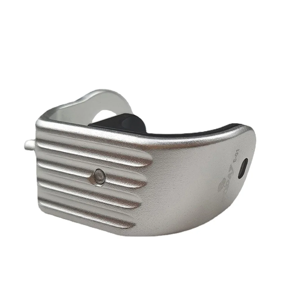 1 Piece Folding Bicycle Aluminum Alloy Front Fork Fixing Buckle CNC Machining Front Axle Hook Riding Accessories
1 Piece Folding Bicycle Aluminum Alloy Front Fork Fixing Buckle CNC Machining Front Axle Hook Riding Accessories
