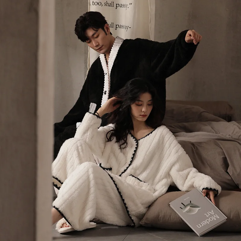 2022 Thickened Couple Pajamas Velvet Warm Two Piece Set Long Sleeve Button V-neck Cardigan Trousers Sleepwear for Women and Men
2022 Thickened Couple Pajamas Velvet Warm Two Piece Set Long Sleeve Button V-neck Cardigan Trousers Sleepwear for Women and Men