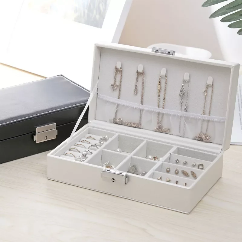 2022 Universal Jewelry Organizer Display Travel Jewelry Case Boxes Portable Jewelry Box Leather Storage Zipper Jewelers
2022 Universal Jewelry Organizer Display Travel Jewelry Case Boxes Portable Jewelry Box Leather Storage Zipper Jewelers