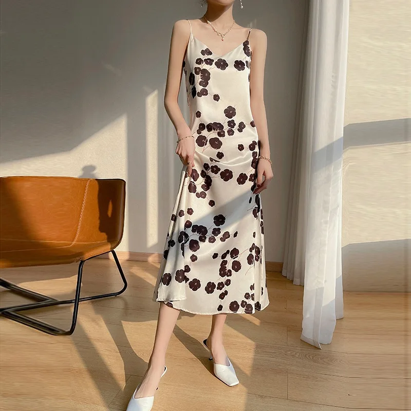 

2023 Summer New Acetate Silk Satin Slip Dress Ladies Mulberry Silk Long Sleeveless Off-the-shoulder Elegant French Dress