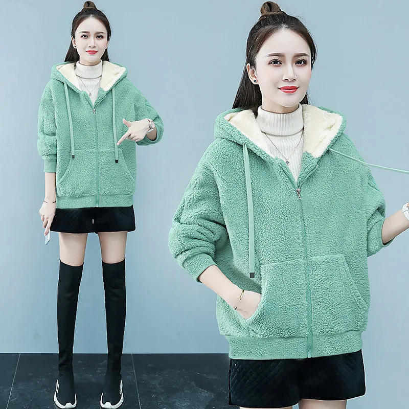 2023 Autumn/Winter Fashion New Short Hooded Long Sleeve Zipper Imitation Lamb Fleece Thickened Hoodies Coat Women's Trend
2023 Autumn/Winter Fashion New Short Hooded Long Sleeve Zipper Imitation Lamb Fleece Thickened Hoodies Coat Women's Trend