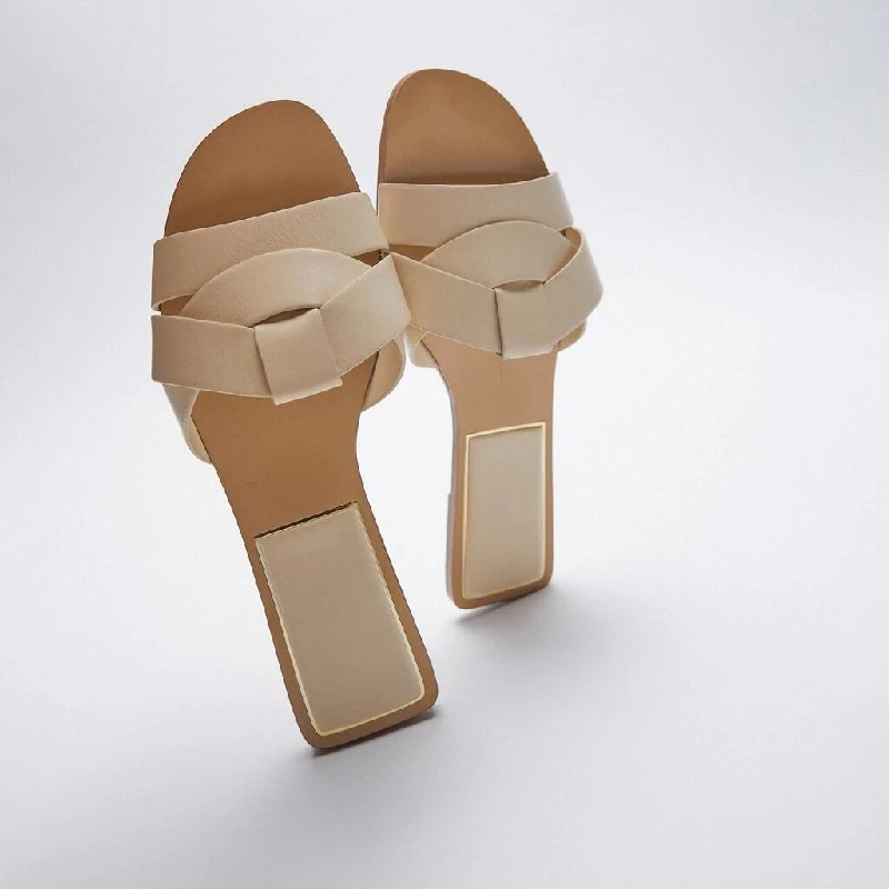Summer Women Slippers New Fashion Outer Wear All-Match Open-Toe Braided Crossover Flat Sandals Beach Shoes Zapatillas Mujer 42
Summer Women Slippers New Fashion Outer Wear All-Match Open-Toe Braided Crossover Flat Sandals Beach Shoes Zapatillas Mujer 42