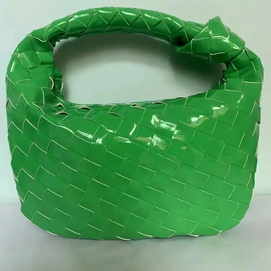 Women's patent leather woven bag Luxury designer handbag Women's bag Women's shoulder bag Leather fashion handbag
Women's patent leather woven bag Luxury designer handbag Women's bag Women's shoulder bag Leather fashion handbag