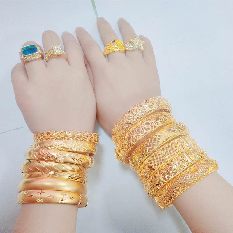 2022 Luxury and Extravagant Hollow Sand Gold Bracelet Female Wedding Bridal Wedding Jewelry Solid Bracelet Bracelet Gift
2022 Luxury and Extravagant Hollow Sand Gold Bracelet Female Wedding Bridal Wedding Jewelry Solid Bracelet Bracelet Gift
