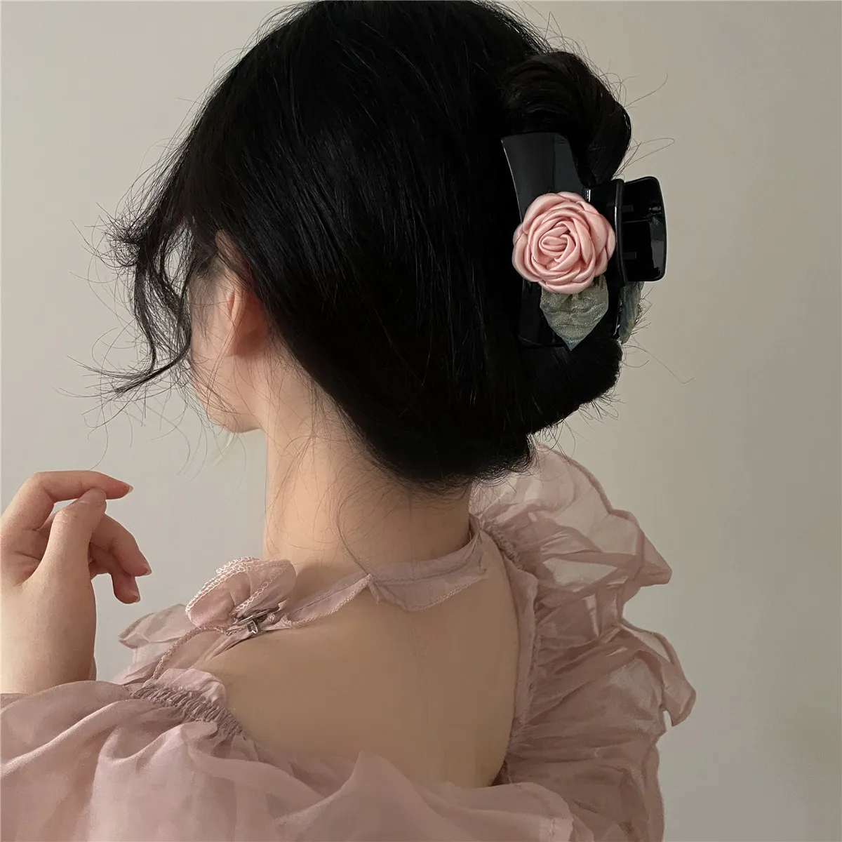 2022 New Hair Claws Elegant Flower Hair Clips for Women Large Size Claw Clip Crab Chic Trendy Girls Hair Accessories Gift
2022 New Hair Claws Elegant Flower Hair Clips for Women Large Size Claw Clip Crab Chic Trendy Girls Hair Accessories Gift