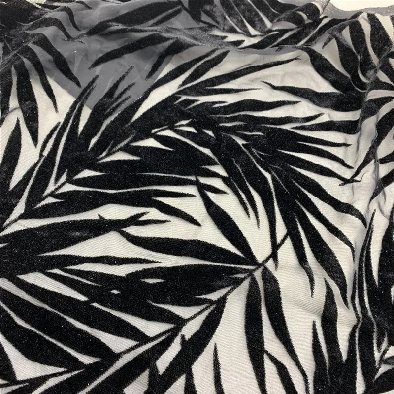 1.4m*1m Brocade Fabric Tulle Fabric Designer Velour Fabric Non-stretch Flannel Burnt-out Fabric for Sewing Garment Shawl
1.4m*1m Brocade Fabric Tulle Fabric Designer Velour Fabric Non-stretch Flannel Burnt-out Fabric for Sewing Garment Shawl