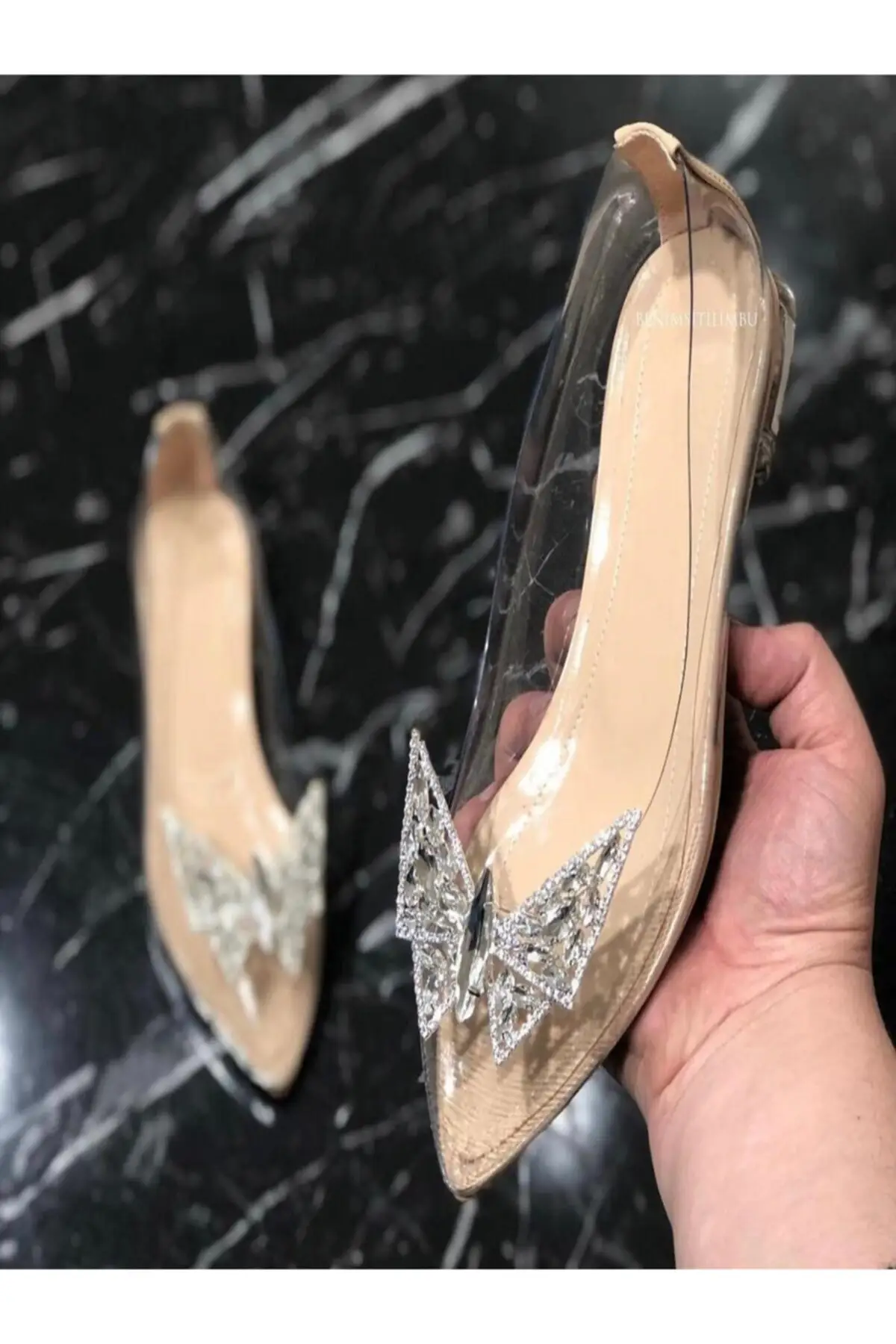 Women Flats Shoes Butterfly Fashion Flats For Ladies Casual Shoes Elegant Flat Footwear Summer Ladies Shoes
Women Flats Shoes Butterfly Fashion Flats For Ladies Casual Shoes Elegant Flat Footwear Summer Ladies Shoes