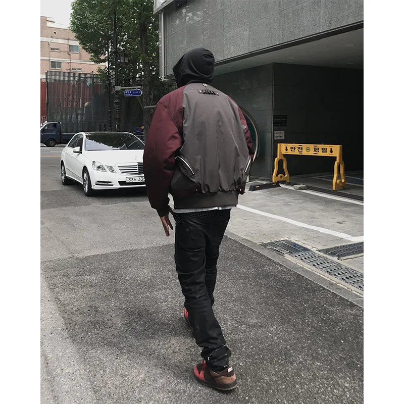 Korean Fashion Winter Oversized Parkas Men Patchwork Multi-Pocket Cotton Warm Padded Coat Unisex MA1 Bomber Jacket 2023
Korean Fashion Winter Oversized Parkas Men Patchwork Multi-Pocket Cotton Warm Padded Coat Unisex MA1 Bomber Jacket 2023