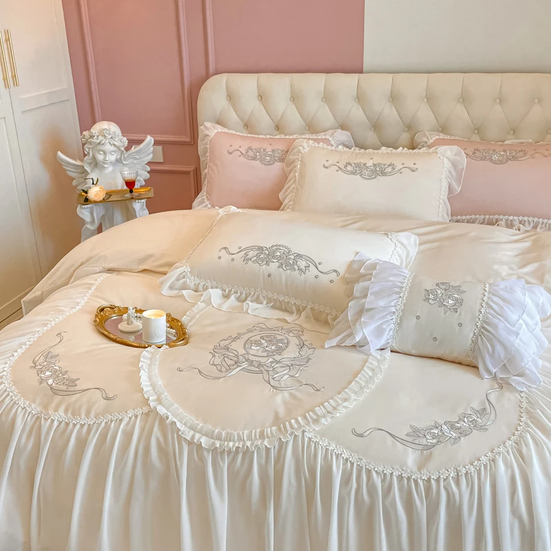 French Princess Style 1000TC Egyptian Rose Flowers Embroidery Bedding Set Chiffon Lace Edge Duvet Cover Bed Sheet Pillowcases
French Princess Style 1000TC Egyptian Rose Flowers Embroidery Bedding Set Chiffon Lace Edge Duvet Cover Bed Sheet Pillowcases
