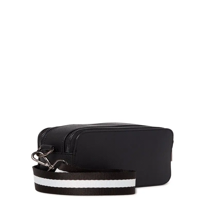 Fashionable Contemporary Black Camera Crossbody Handbag: Ideal for Everyday Use & Commuting.
Fashionable Contemporary Black Camera Crossbody Handbag: Ideal for Everyday Use & Commuting.