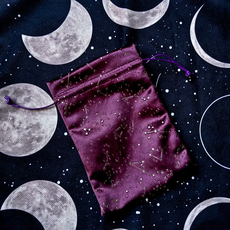 Velvet Star Tarots Oracle Cards Storage Bag Runes Constellation Witch Divination Accessories Jewelry Dice Bag
Velvet Star Tarots Oracle Cards Storage Bag Runes Constellation Witch Divination Accessories Jewelry Dice Bag