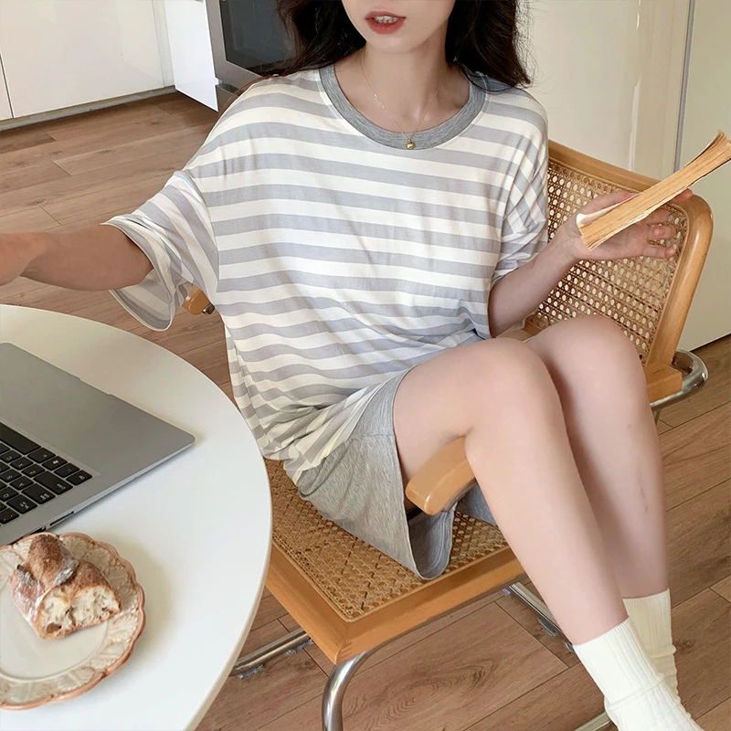 Summer Modal Women's Pajamas Set Padded Short-sleeve Loungewear Loose Grey Striped Sleepwear Female Two-pieces Woman Nightwear
Summer Modal Women's Pajamas Set Padded Short-sleeve Loungewear Loose Grey Striped Sleepwear Female Two-pieces Woman Nightwear