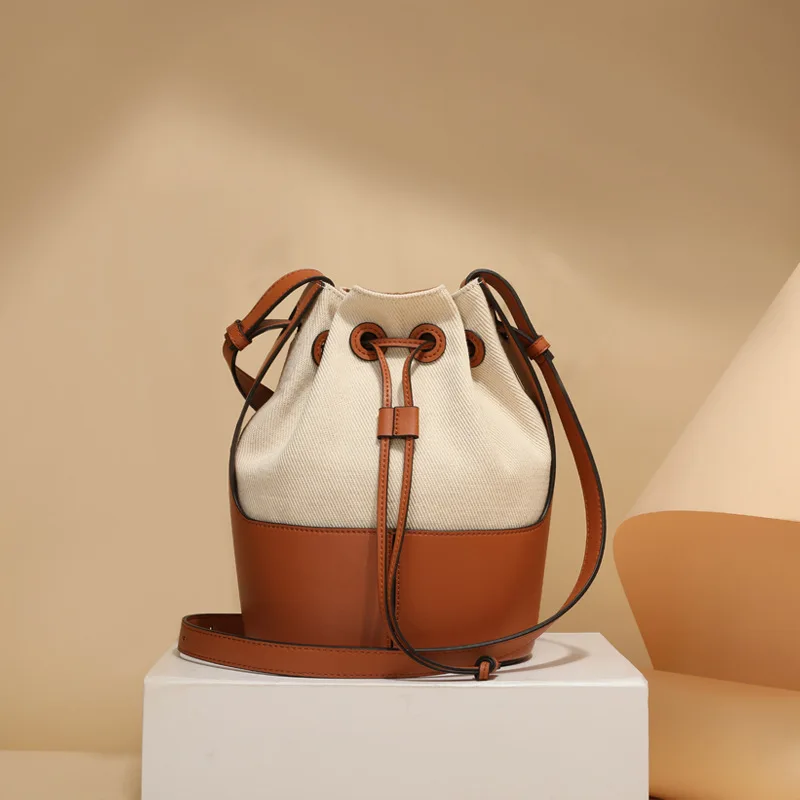 Autumn Winter New Large-capacity Balloon Bag Luxury Bucket Bag Women Shoulder Messenger Handbag
Autumn Winter New Large-capacity Balloon Bag Luxury Bucket Bag Women Shoulder Messenger Handbag