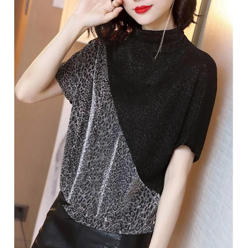 Summer New Women's Fashion Elegant Leopard Print Bright Silk Patchwork Temperament Party T Shirt Casual Loose Office Ladies Tops
Summer New Women's Fashion Elegant Leopard Print Bright Silk Patchwork Temperament Party T Shirt Casual Loose Office Ladies Tops
