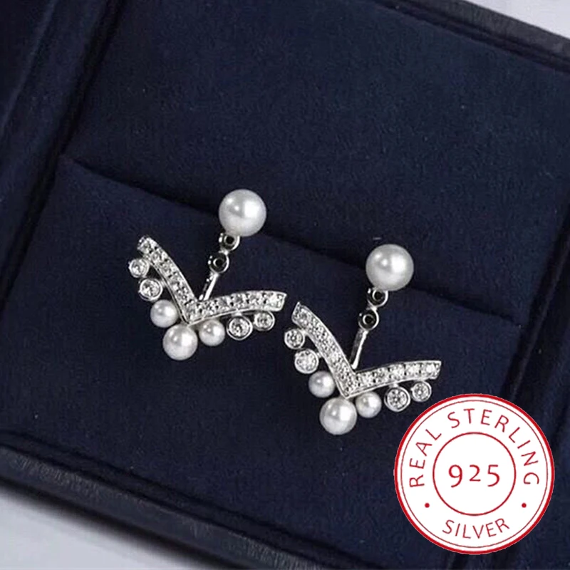 New 925 Sterling Silver V-shaped Pearl Earrings Women's Temperament Party Fashion Brand Exquisite Jewelry Birthday Gift
New 925 Sterling Silver V-shaped Pearl Earrings Women's Temperament Party Fashion Brand Exquisite Jewelry Birthday Gift