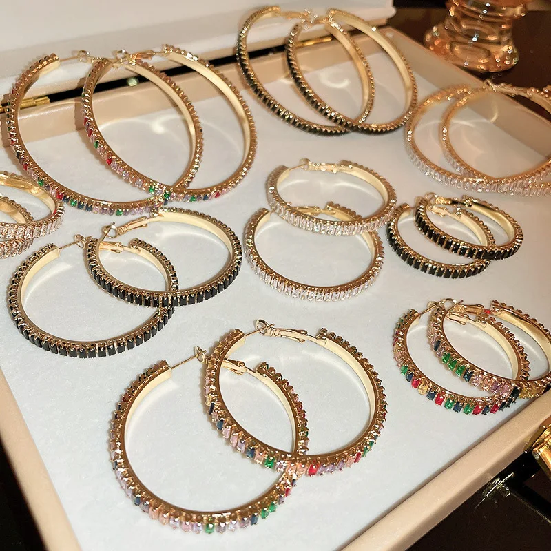 2023 New Korea Exquisite Color Geometric Circle Earrings Fashion Simple Temperament Joker Earrings Elegant Ladies Jewelry
2023 New Korea Exquisite Color Geometric Circle Earrings Fashion Simple Temperament Joker Earrings Elegant Ladies Jewelry
