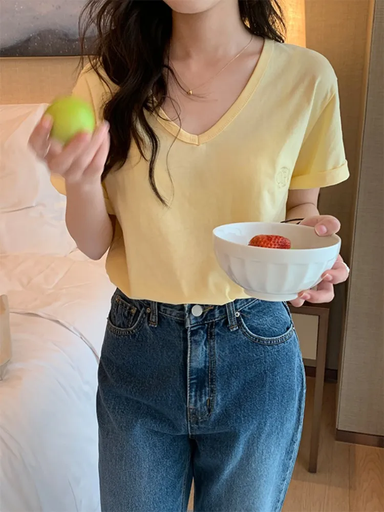 6colors 2023 summer Korean style Short sleeve Letter Embroidery V/U neck t-shirts womens tee shirt femme women tops (X2661)
6colors 2023 summer Korean style Short sleeve Letter Embroidery V/U neck t-shirts womens tee shirt femme women tops (X2661)