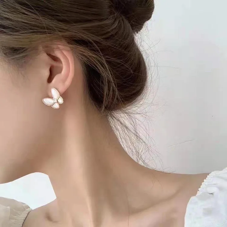 Butterfly Earrings S925 Sterling Silver Earrings Female Luxury Jewelry High Quality Mother Of Pearl Earrings for Women 2020
Butterfly Earrings S925 Sterling Silver Earrings Female Luxury Jewelry High Quality Mother Of Pearl Earrings for Women 2020