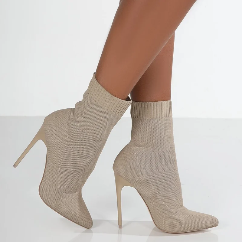 Simple Fashion Stretch Socks Boots Women's High Heels Shoes Knit Socks Boots Skinny Women Pointed Autumn and Winter Bare Boots
Simple Fashion Stretch Socks Boots Women's High Heels Shoes Knit Socks Boots Skinny Women Pointed Autumn and Winter Bare Boots