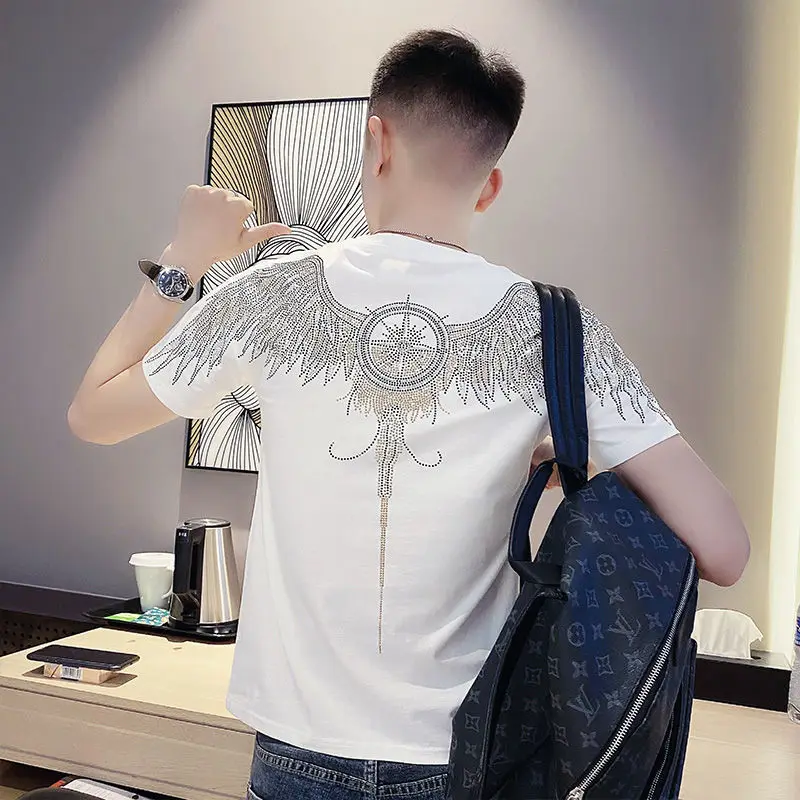 Ice silk short sleeve T-shirt men's personality hot drill half sleeve T-shirt fashion fashion handsome jacket
Ice silk short sleeve T-shirt men's personality hot drill half sleeve T-shirt fashion fashion handsome jacket