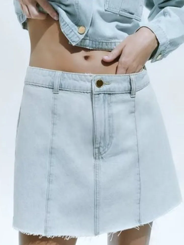 Kumsvag 2023 Women Summer Mini Denim Skirts Casual Sweet Solid Button Zipper Female Elegant Street Skirt Clothing
Kumsvag 2023 Women Summer Mini Denim Skirts Casual Sweet Solid Button Zipper Female Elegant Street Skirt Clothing