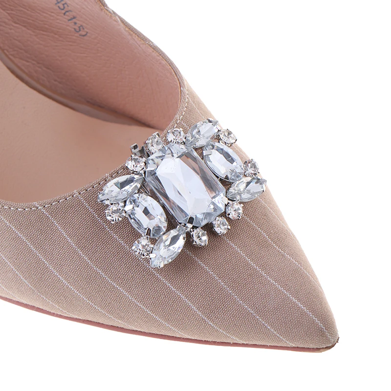 1pcs Charm Buckle Shoe Clip Rhinestone Shiny Decorative Clips Wedding Shoes High Heel Women Bride Decoration Shoes Decoration
1pcs Charm Buckle Shoe Clip Rhinestone Shiny Decorative Clips Wedding Shoes High Heel Women Bride Decoration Shoes Decoration