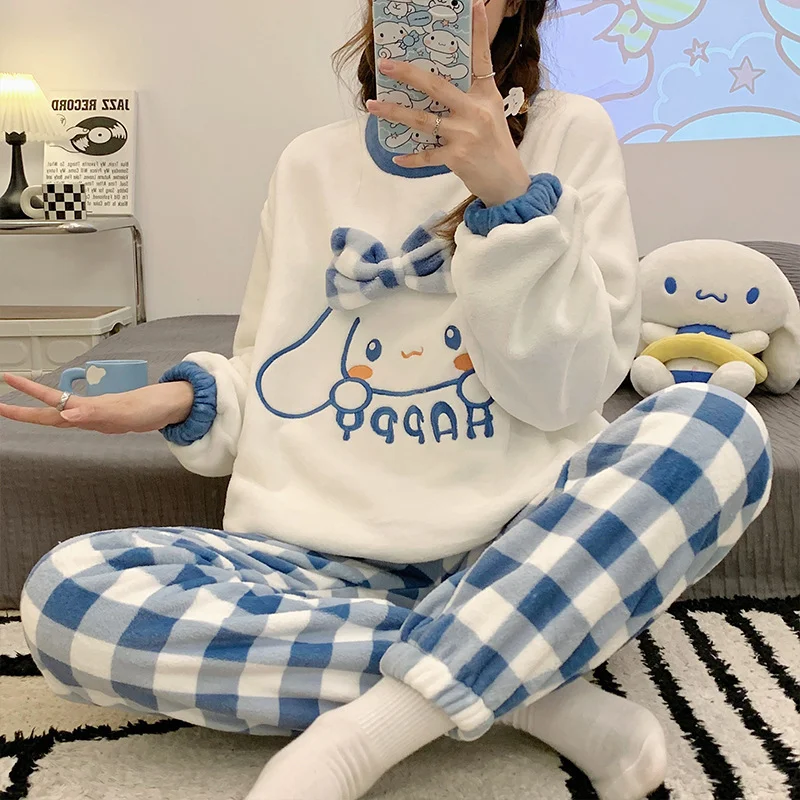 Kawaii Sanrio пижамный комплект милый My Melody Cinnamoroll мультфильм утолщенный коралловый бархат домашний костюм набор плюшевая игрушка для девочек по...
Kawaii Sanrio пижамный комплект милый My Melody Cinnamoroll мультфильм утолщенный коралловый бархат домашний костюм набор плюшевая игрушка для девочек по...