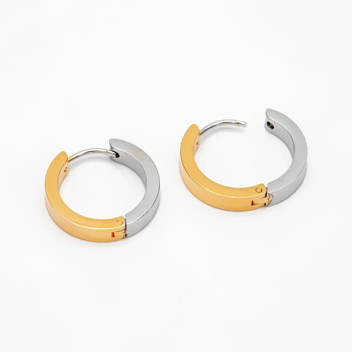 Gold and Silver Two Tone Chunky Hoop Earrings, Oval/ Rectangle/ Round, Stainless Steel Hoop Earrings, Minimalist Earrings
Gold and Silver Two Tone Chunky Hoop Earrings, Oval/ Rectangle/ Round, Stainless Steel Hoop Earrings, Minimalist Earrings