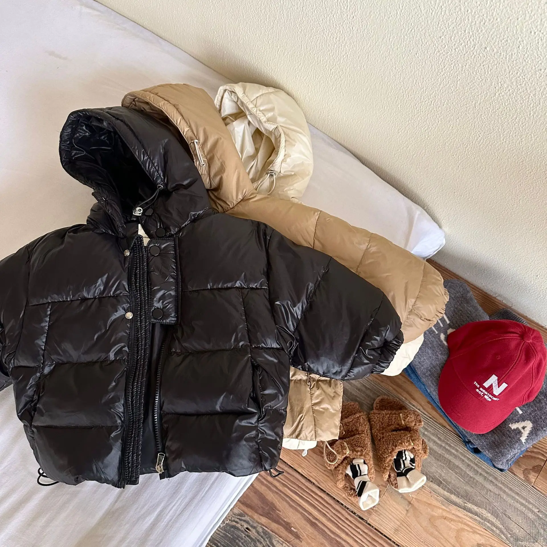 Children's Down Jacket 2022 New Winter Boys Girls' Solid Color Short Down Jacket Baby's Hooded Coat
Children's Down Jacket 2022 New Winter Boys Girls' Solid Color Short Down Jacket Baby's Hooded Coat